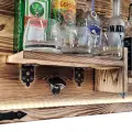 Rustykalna półka na alkohol z oświetleniem LED (4).webp
