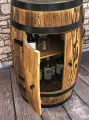 beczka z drzwiami barek na butelki z alkoholem do domu, restauracji szczotkowane drewno (8).webp