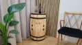 Drewniany barek na alkohol z półkami i Oświetleniem LED.webp