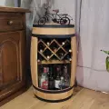 Dekoracyjny minibar z drewna.webp