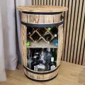 Drewniany stojak na wino i alkohole.webp