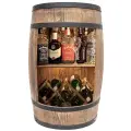 Rustykalny stojak na alkohol z beczki.webp